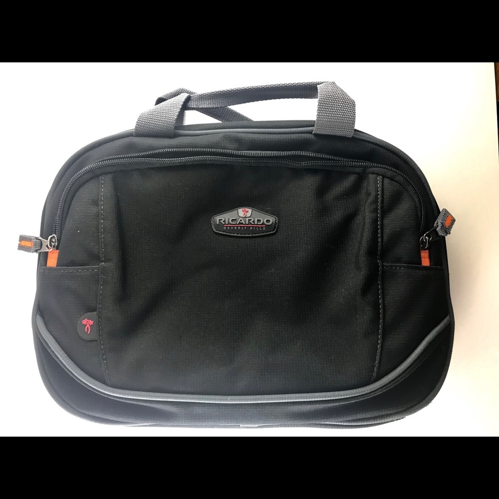 Ricardo Beverly Hills Toiletry Bag Black Travel